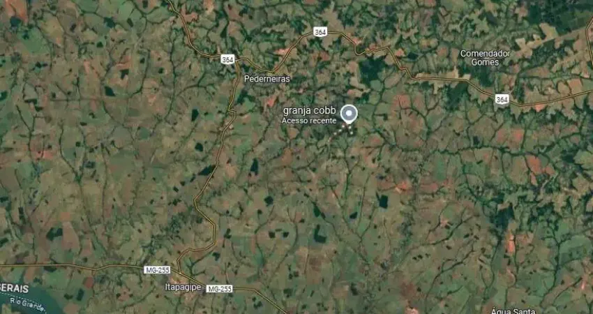 Fazenda dupla aptidao para venda na região de Comendador Gomes-MG com 135 hectares, atualmente na pecuária, varias benfeitorias
