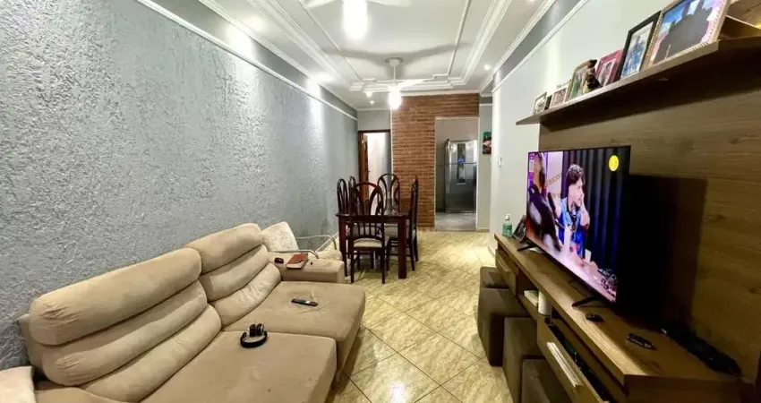 Ótima casa para venda no Jd Orestes Lopes de Camargo, 3 dormitorios com 1 suite, varanda gourmet e piscina em 160 m2 de área total