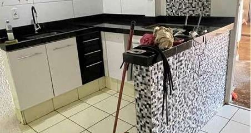Linda casa reformada para venda no Cristo Redentor, 2 dormitorios, varanda gourmet com churrasqueira, amplo quintal em 160 m2 de área total