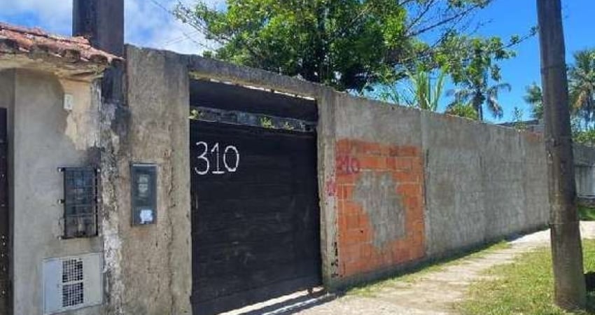 Oportunidade. Casa para venda no Guaruja-SP no Balneario Praia de Pernambuco, Rua das Jaranas, area privativa com 254m2 com area de um  terreno 540m2