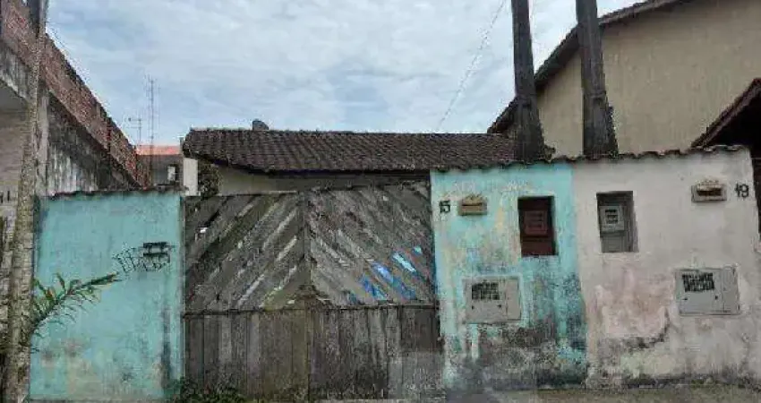 Oportunidade. Casa para venda em Itanhaem-SP no Suarao, 2 dormitorios ,1vaga, area construida 49 m2 em um terreno de 137m2