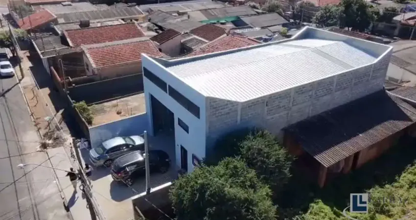 Ótimo galpão para venda ou locação na Vila Abranches, completo, ótima localização facil acesso para Rodovia Anhanguera, área útil 200 m²