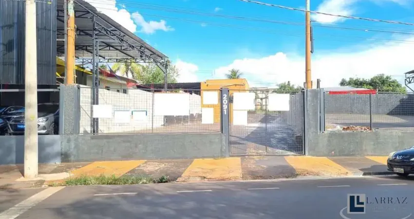 Terreno comercial para venda ou locação em excelente localização na Caramuru, área 355 m2, com escritório e banheiros, acesso por duas ruas