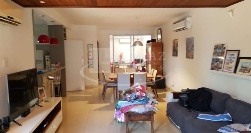 Excelente casa para venda no Alto da Boa Vista, excelente localização e acabamento, 3 dormitorios 1 suite em 244 m2