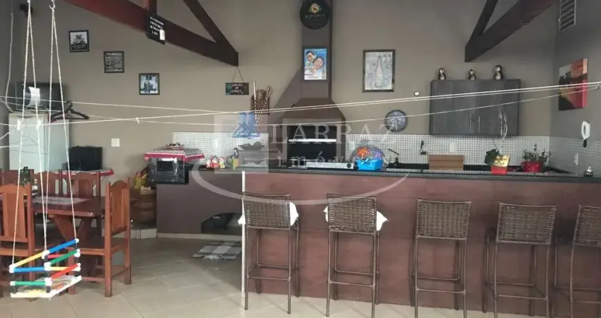 Ótima casa para venda no Palmares, 3 dormitorios 1 suite , varanda gourmet com churrasqueira em 280 m2 de area total. Ótimo acabamento