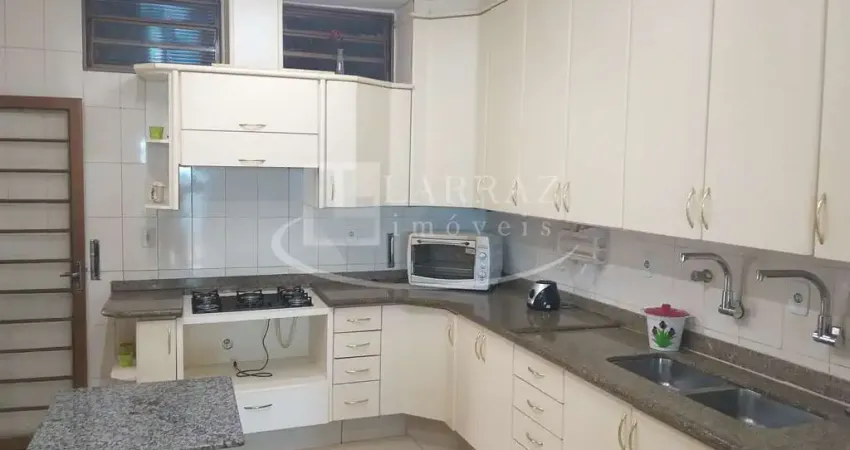 Casa para venda no Jardim Paulista, 4 suites, completo em armários, 4 vagas em 264 m2 de area total
