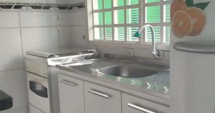 Casa para venda na Vila Tiberio/Jd Antartica, próxima da Zerrener, 2 dormitórios, piscina, edícula, em 277m²