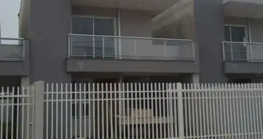 Sobrado para Venda em Colombo, Embu, 3 dormitórios, 1 suíte, 3 banheiros, 3 vagas
