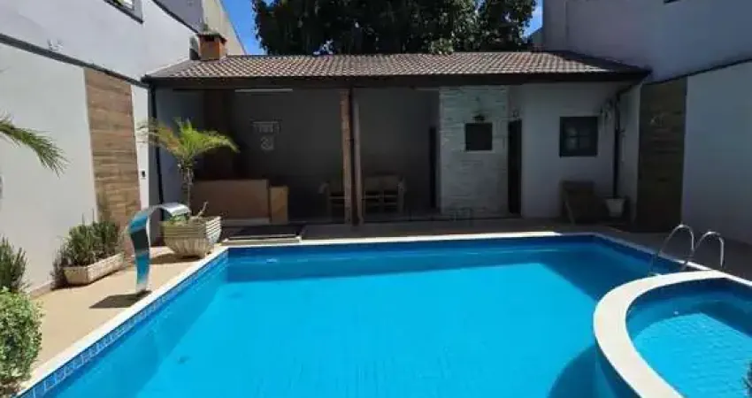 Imperdível! linda casa à venda no jardim regina, indaiatuba-sp, com 3 quartos, 1 suíte, 2 salas, 4 vagas de garagem e 228m² de área.