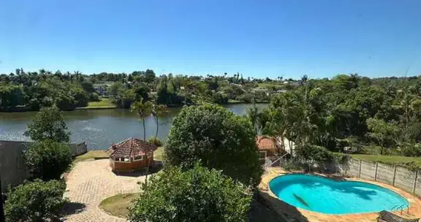 Chácara com fundo para p lago, colinas do mosteiro de itaici, 2500m2, vende ou aluga, indaiatuba-sp