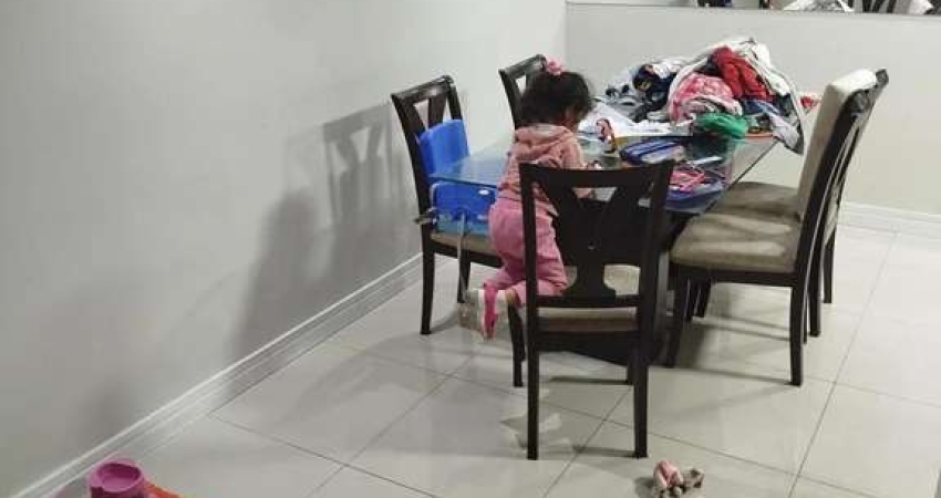 Apartamento em Jardim Valeria  -  Guarulhos