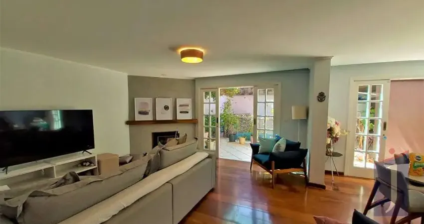 Casa com 3 quartos à venda na Rua Dr. Valentino Sola, Jardim da Glória, São Paulo