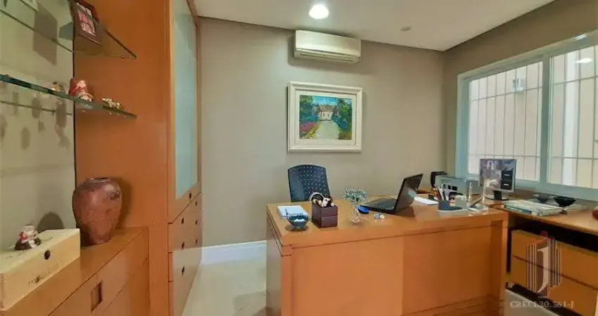 Casa no Jardim da Glória, São Paulo - 378m², 4 suítes e 8vagas por R$2,85M