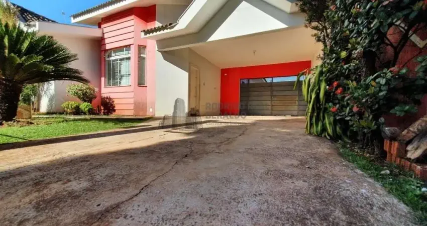 Casa com 3 quartos à venda na Rua Adolfo Alves Ferreira, Vila Marumby, Maringá