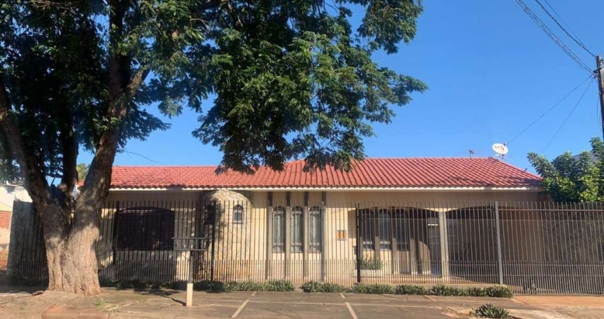 Casa com 3 quartos à venda na Rua Verônica, Jardim Verônica, Maringá