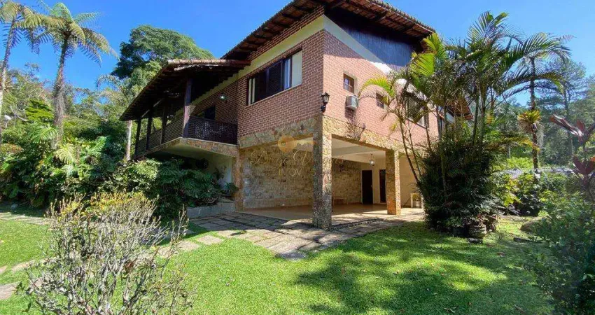 Casa para Venda em Teresópolis, Granja Guarani, 6 dormitórios, 1 suíte, 4 banheiros, 4 vagas