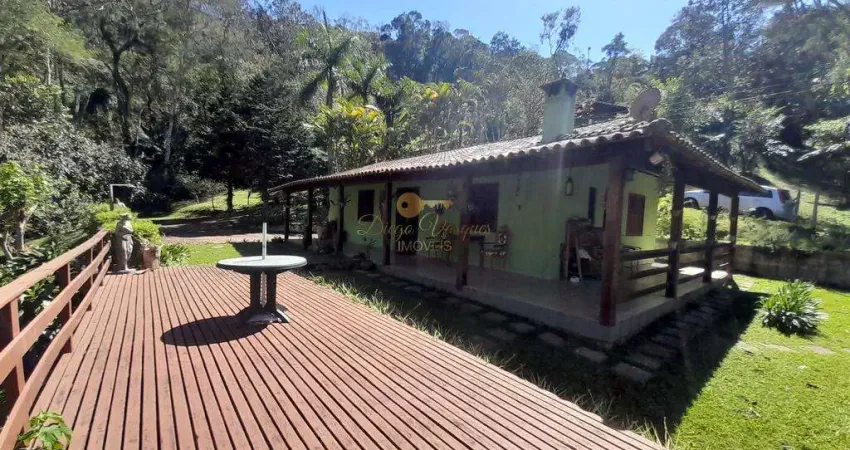 Casa para Venda em Teresópolis, Santa Rita, 2 dormitórios, 1 suíte, 2 banheiros, 3 vagas