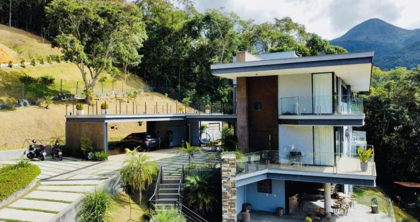 Casa em Condomínio para Venda em Teresópolis, Quebra Frascos, 6 dormitórios, 6 suítes, 8 banheiros, 3 vagas
