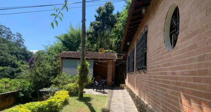 Casa para venda em petrópolis, carangola, 5 dormitórios, 2 banheiros, 1 vaga