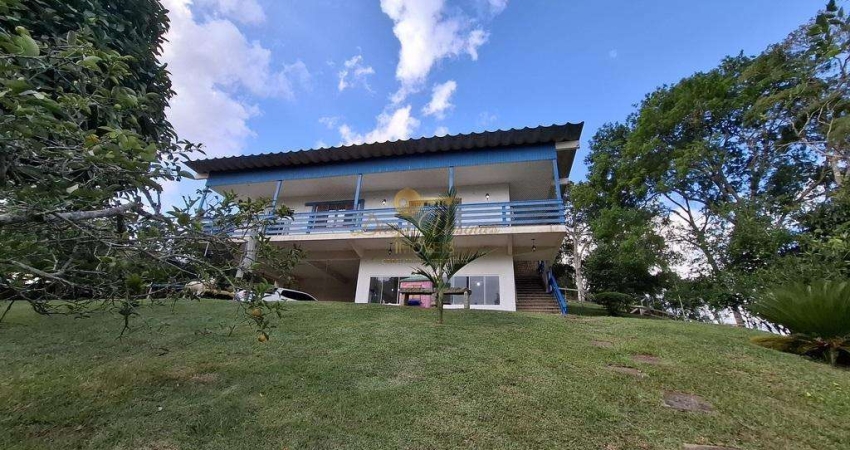 Casa para Venda em Teresópolis, Cascata do Imbuí, 4 dormitórios, 1 suíte, 2 banheiros, 2 vagas