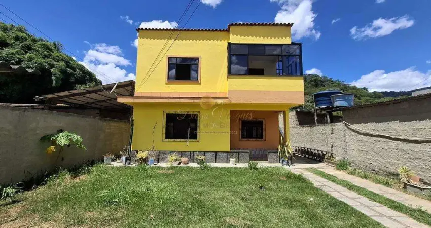 Casa para Venda em Teresópolis, Pessegueiros, 4 dormitórios, 2 banheiros, 3 vagas
