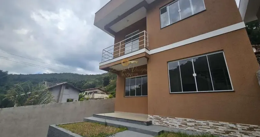 Casa para Venda em Teresópolis, Vale Feliz, 3 dormitórios, 1 suíte, 3 banheiros, 2 vagas