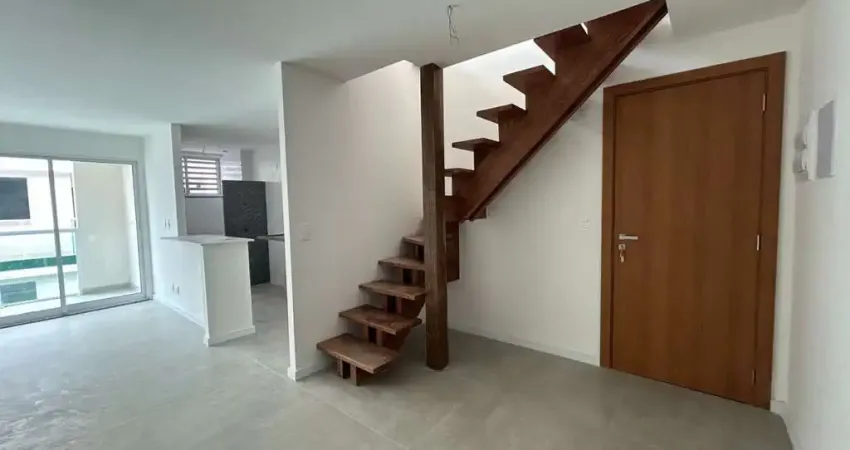 Cobertura Duplex para Venda em Petrópolis, Retiro, 3 dormitórios, 1 suíte, 2 banheiros, 2 vagas