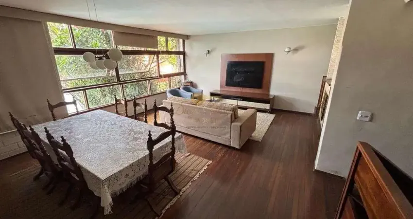 Casa para Venda em Teresópolis, Iucas, 5 dormitórios, 1 suíte, 3 banheiros, 2 vagas