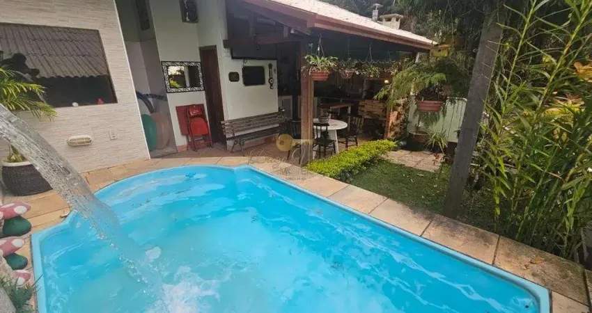 Casa para Venda em Teresópolis, Caleme, 2 dormitórios, 2 banheiros, 2 vagas