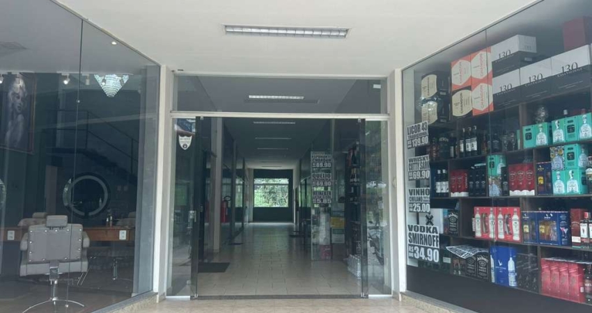 Loja Comercial para Locação, Itaipava, 2 banheiros