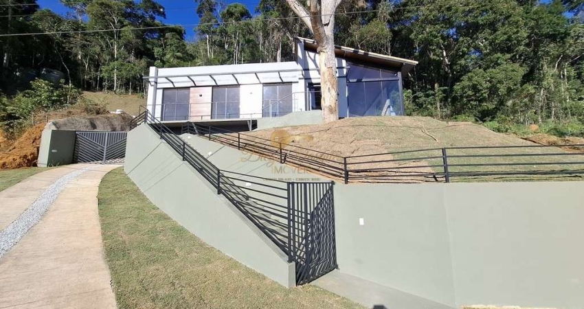 Casa em Condomínio para Venda em Teresópolis, Prata, 3 dormitórios, 1 suíte, 2 banheiros, 2 vagas