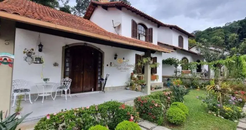 Casa em Condomínio para Venda em Teresópolis, Várzea, 3 dormitórios, 1 suíte, 4 banheiros, 5 vagas