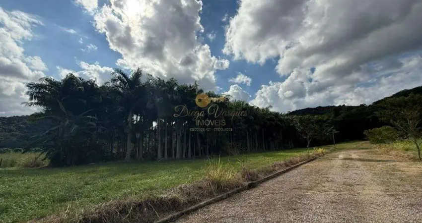 Terreno para Venda em Guapimirim, Cotia