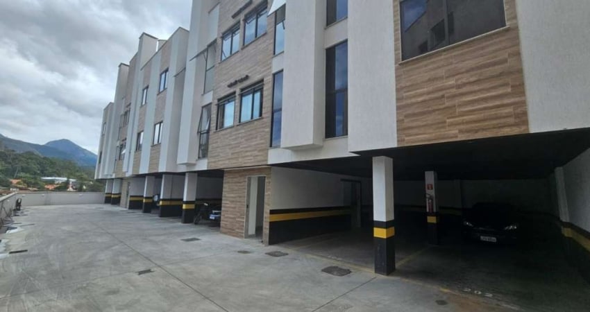 Cobertura Duplex para Venda em Teresópolis, Bom Retiro, 3 dormitórios, 2 suítes, 2 banheiros, 2 vagas