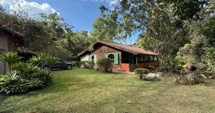 Casa para Venda em Teresópolis, Parque do Imbui, 3 dormitórios, 2 banheiros, 5 vagas