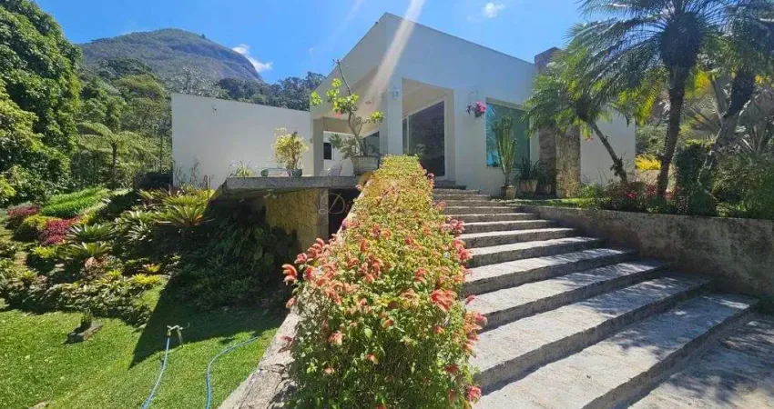 Casa para Venda em Teresópolis, Parque do Ingá, 4 dormitórios, 1 suíte, 2 vagas