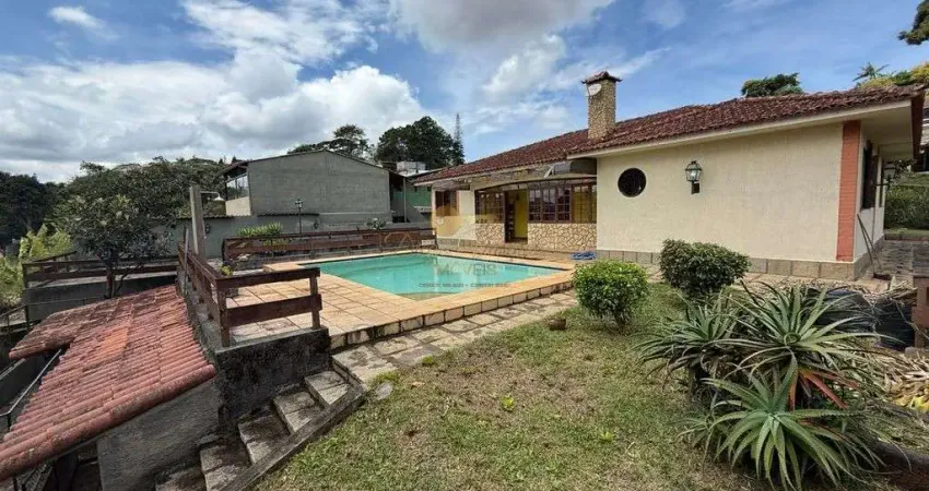 Casa para venda em teresópolis, iucas, 6 dormitórios, 2 suítes, 6 banheiros, 3 vagas