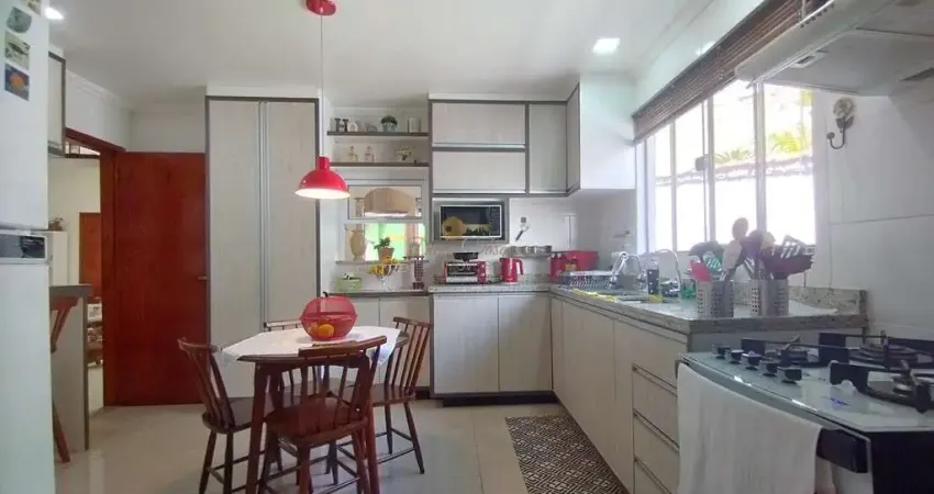 Casa para venda em teresópolis, iucas, 4 dormitórios, 4 suítes, 5 banheiros, 2 vagas