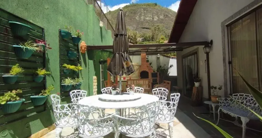 Casa para venda em teresópolis, iucas, 4 dormitórios, 4 suítes, 5 banheiros, 2 vagas