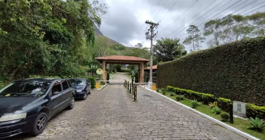 Terreno à venda na Rua Djanira, 10, Samambaia, Petrópolis