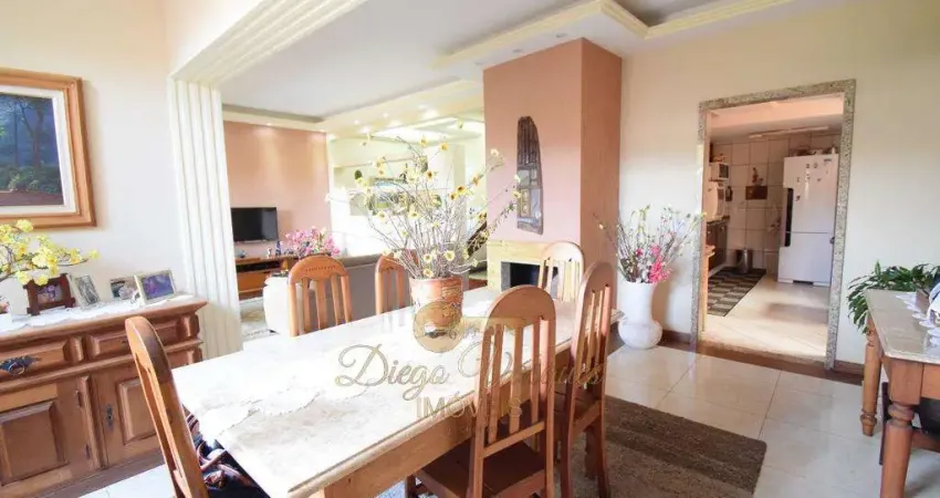 Casa para Venda em Teresópolis, Jardim Cascata, 3 dormitórios, 1 suíte, 4 banheiros, 2 vagas