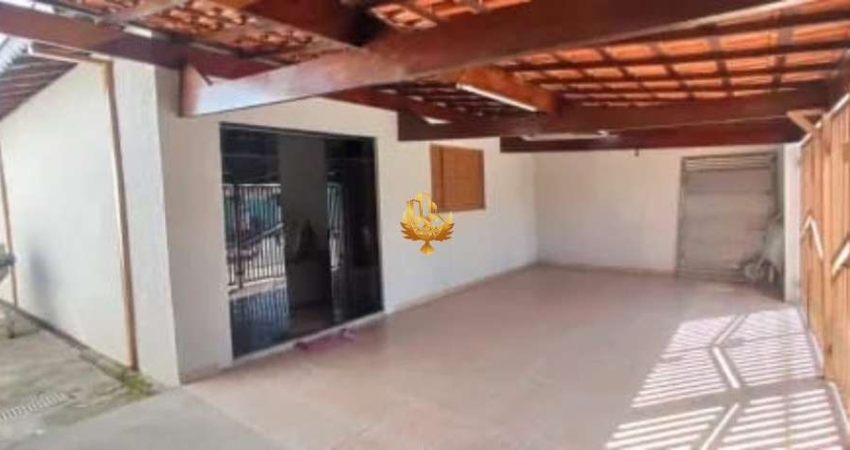 Linda casa à venda em Taubaté-SP, Parque São Cristóvão: 3 quartos, 1 suíte, 1 sala, 2 banheiros, 4 vagas, 98m²!