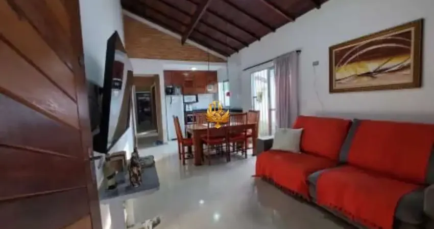 Casa à venda em ubatuba-sp, no perequê açu: 2 quartos, 1 sala, 1 banheiro, 2 vagas de garagem, 72m² de área.