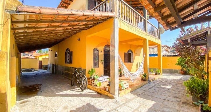 3 casas à venda em Manguinhos + Anexo 1 Suíte