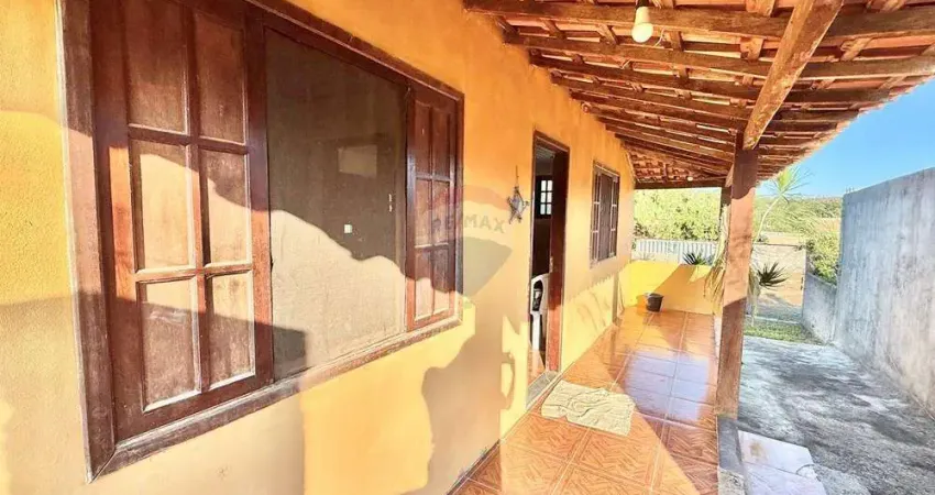 Casa à venda em armação dos búzios – 2 quartos, quintal amplo e jardim na vila verde, rj ótimo preço r$ 165.000