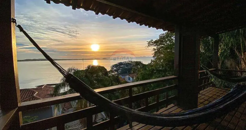 À venda: casa com vista para o mar e pé na areia em manguinhos – búzios/rj
