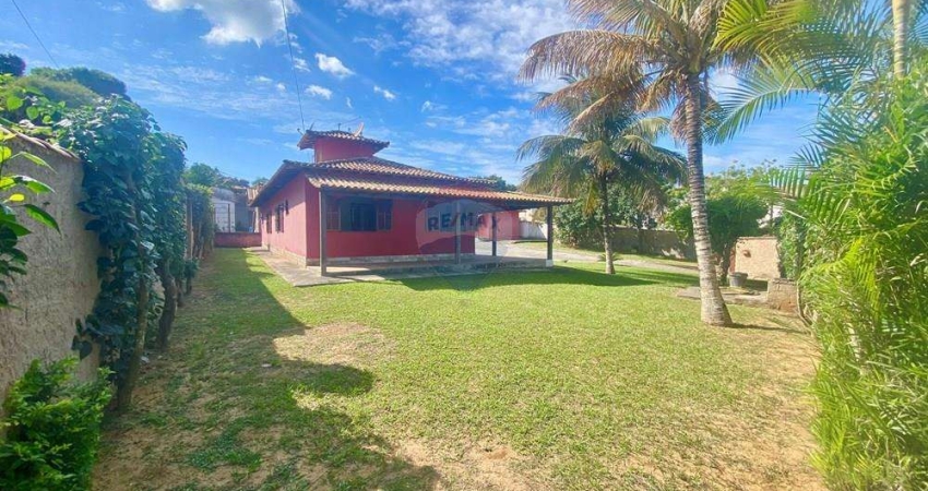 À Venda Casa Térrea Com 1200m² de Terreno e Muita Área Verde - Búzios/RJ