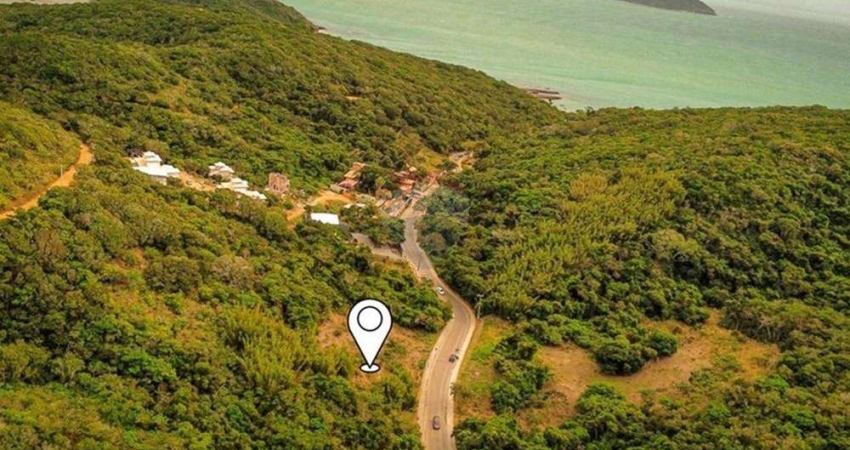 À venda: Terreno com RGI e 1.025 m² na Tartaruga em Búzios, RJ!
