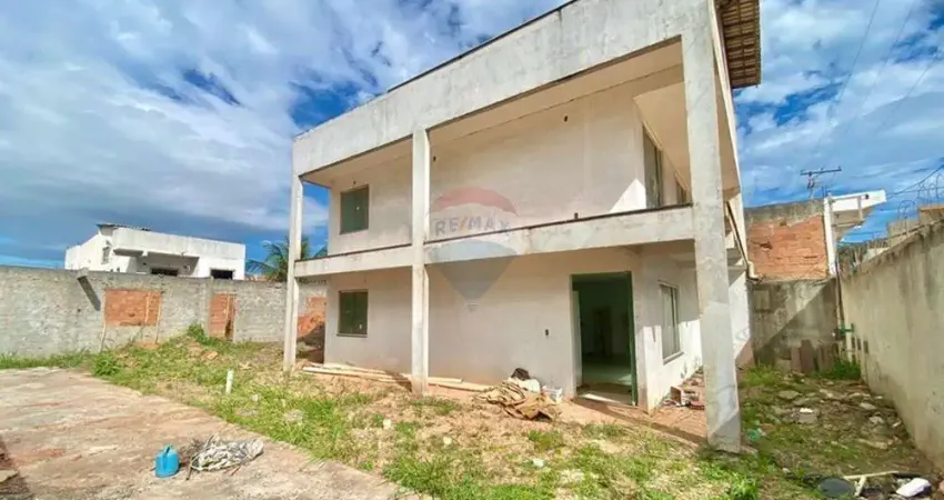 À venda Casa com área de lazer à poucos metros da Praia Rasa – Rasa