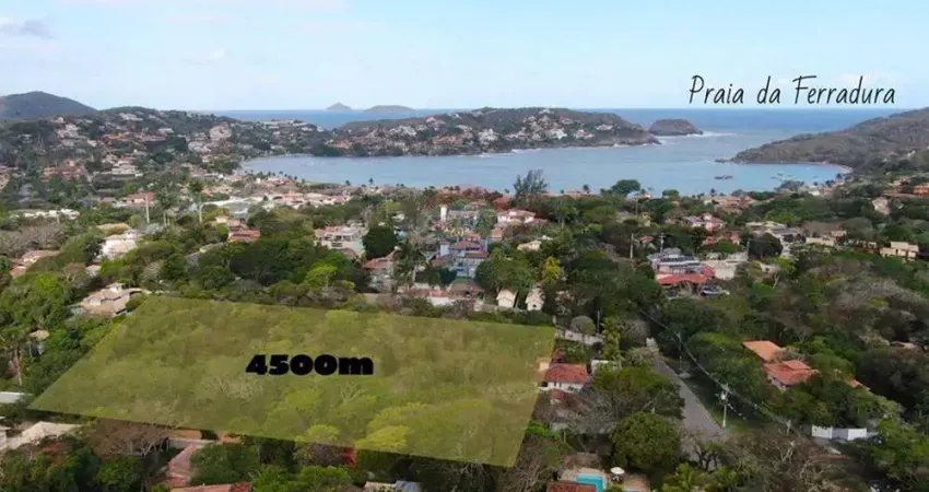 Terreno com rgi, 4500m² na praia da ferradura, armação dos búzios.